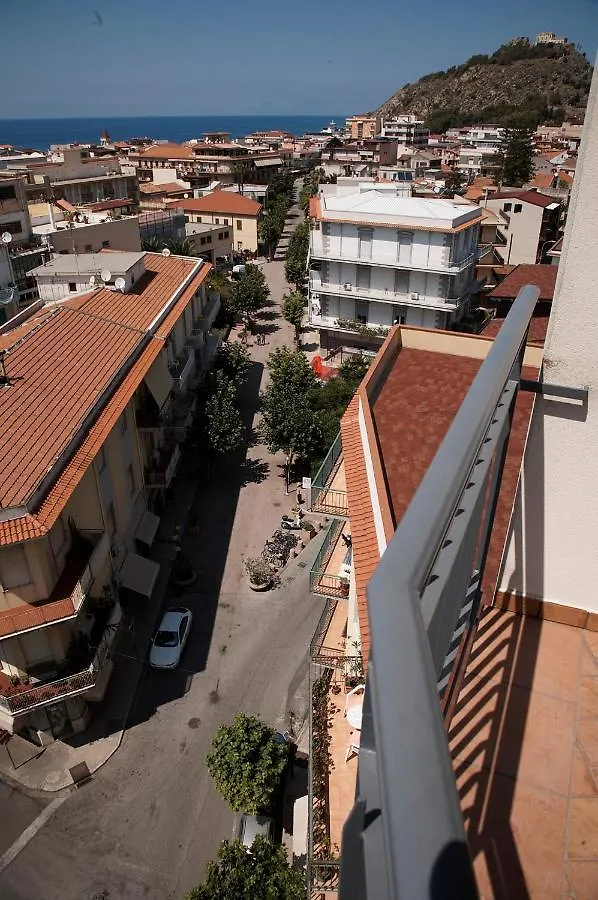 Bed & Breakfast B&B Del Corso Capo dʼOrlando Italia