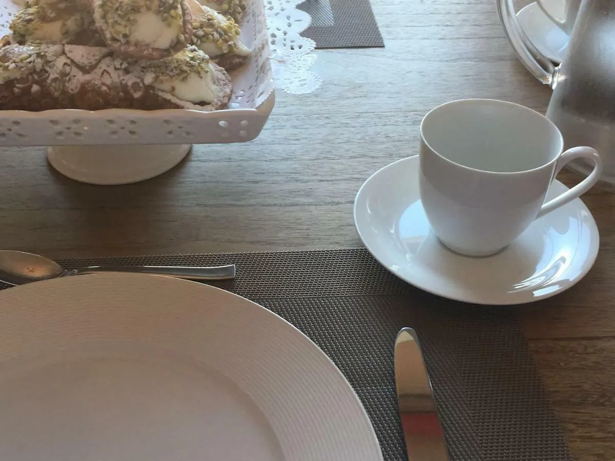 B&B Del Corso Capo dʼOrlando Italia