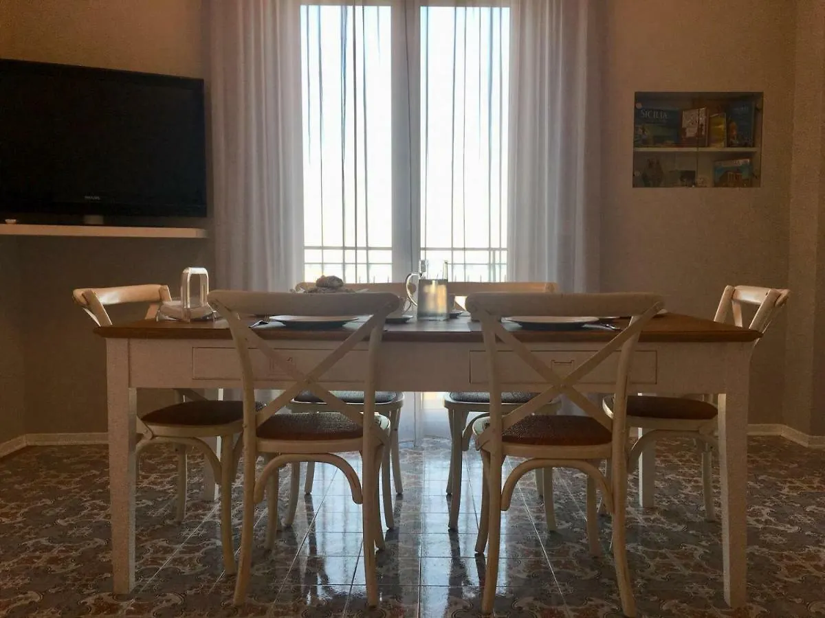 B&B Del Corso Capo d'Orlando 0*,  Italy
